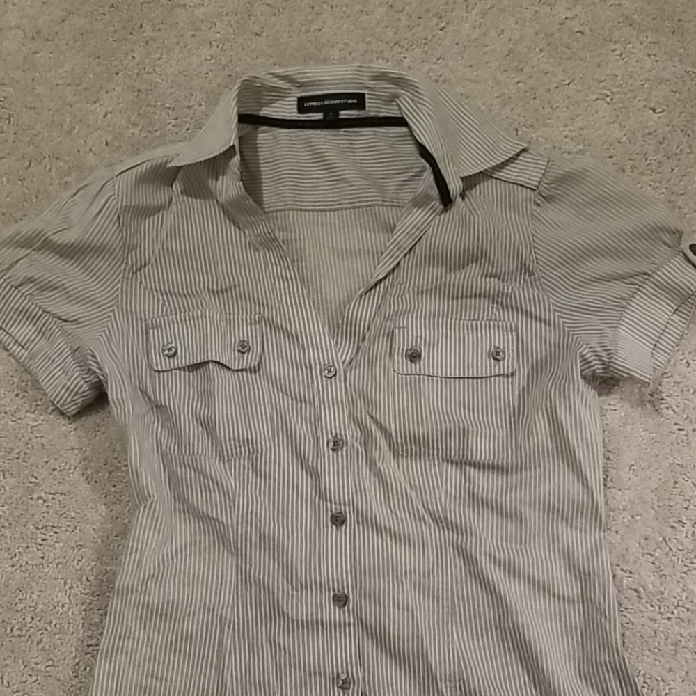Express button up - Picture 3 of 4